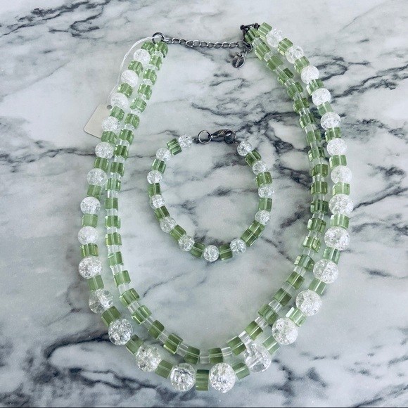 Elegant green set - Picture 2 of 4